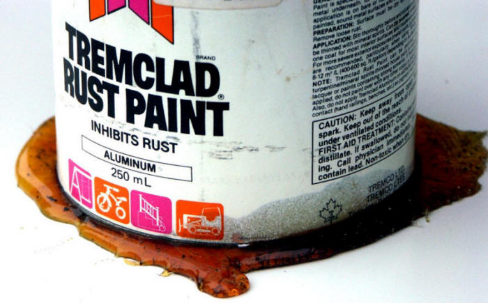 Corroded can of rust proofing paint